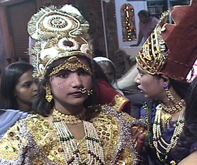 Betmaar festival, young girls